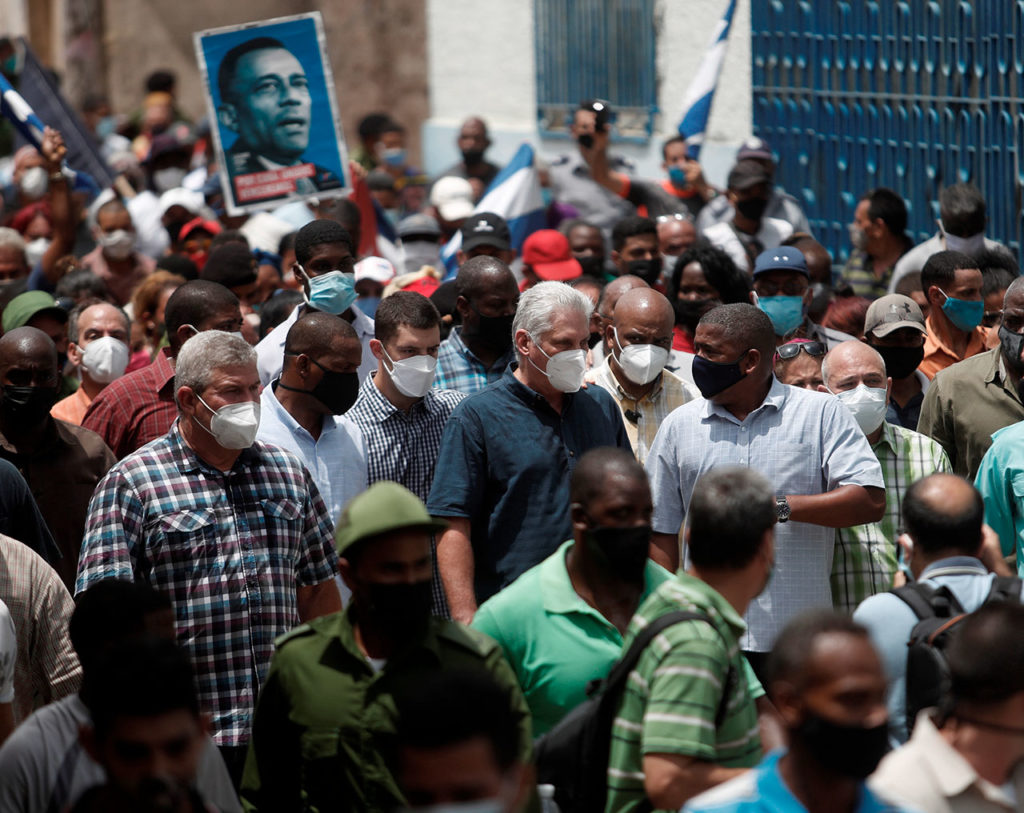 Cuba protesta El presidente cubano pide a sus seguidores que luchen contra las protestas callejeras